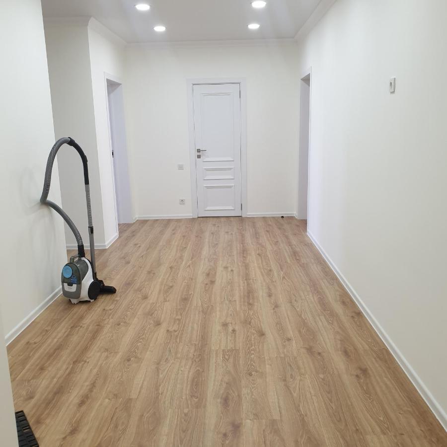 Uzak Apartment 2 อัลมาตี ภายนอก รูปภาพ