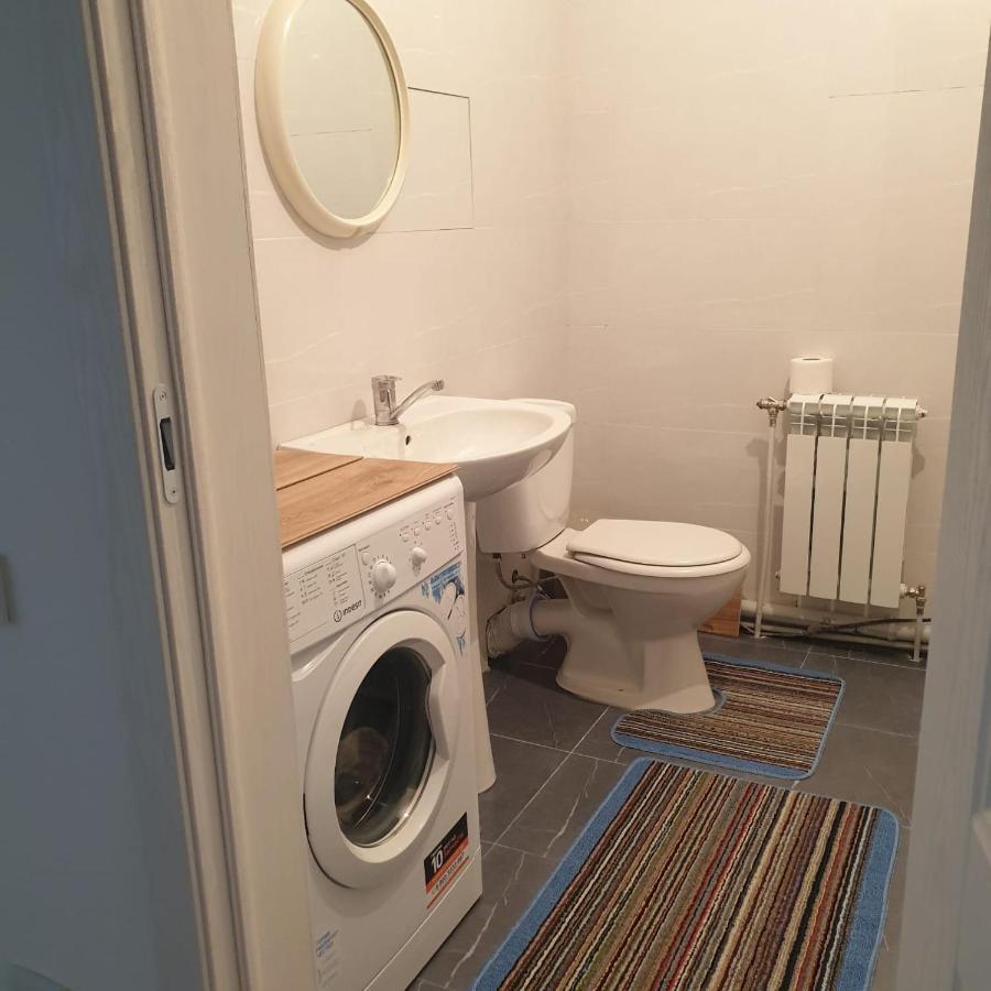 Uzak Apartment 2 อัลมาตี ภายนอก รูปภาพ